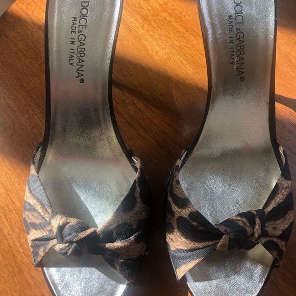 •Dolce&Gabbana Leopard Heels• - Picture 2 of 8